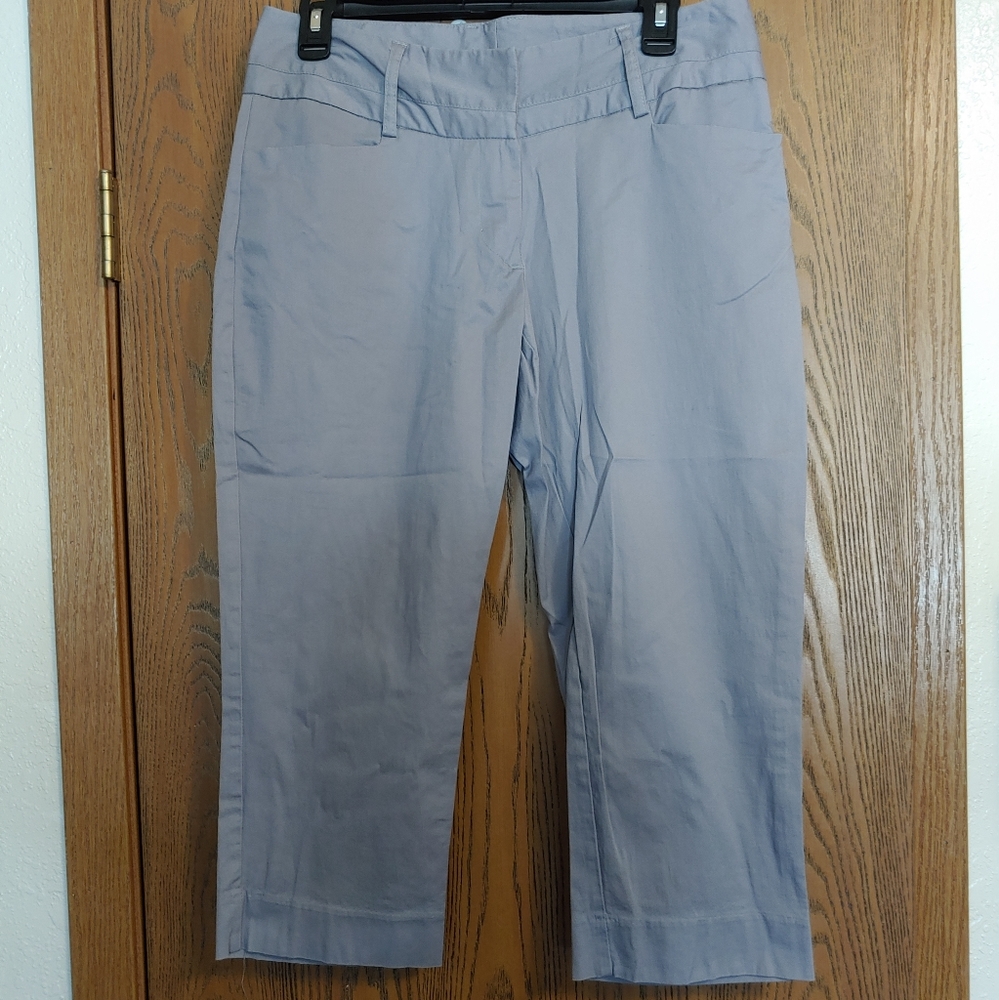 Grey Capri pants